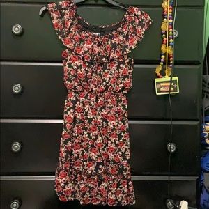 Red & Black Floral Dress w/ Ruffle Details—Small